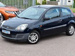 Blau Gebraucht 2006 Ford Fiesta Ambiente Kleinwagen | 1.490 € (Guter Preis)