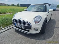 Weiß Gebraucht 2016 Mini ONE Kleinwagen | 9.200 € (Fairer Preis)