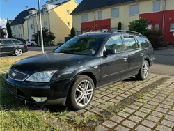 Schwarz Gebraucht 2003 Ford Mondeo Ghia Kombi | 1.100 € (Guter Preis)