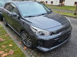 Grau Gebraucht 2018 Kia Rio GT-Line Limousine | 11.000 € (Superpreis)