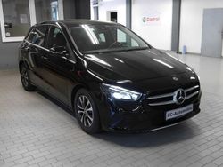 Nachtschwarz unilack Gebraucht 2021 Mercedes B180 Style Van / Kleinbus | 22.800 € (Guter Preis)