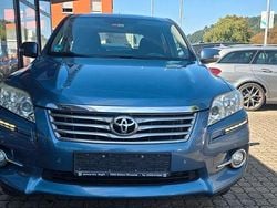 Blau Gebraucht 2011 Toyota RAV4 Life SUV | 10.900 € (Etwas zu teuer)
