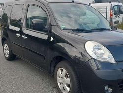 Schwarz Gebraucht 2011 Renault Kangoo Happy Family Van / Kleinbus | 2.900 € (Superpreis)