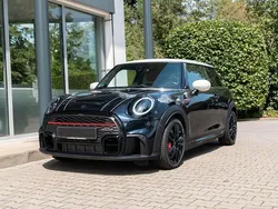 Schwarz Gebraucht 2022 Mini John Cooper Works Premium Plus Kleinwagen | 34.900 € (Etwas zu teuer)