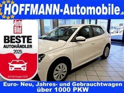 Weiß (metallic) Gebraucht 2023 Skoda Fabia Active Kleinwagen | 15.350 € (Fairer Preis)