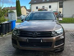Braun Gebraucht 2014 VW Touareg Edition SUV | 20.000 € (Etwas zu teuer)