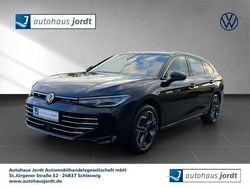 Schwarz Neu 2025 VW Passat Elegance Kombi | 41.930 € (Superpreis)