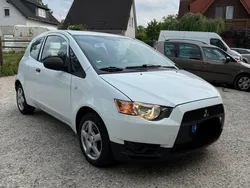 Weiß Gebraucht 2009 Mitsubishi Colt Kleinwagen | 1.950 € (Fairer Preis)