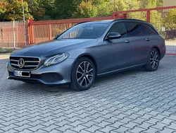 Grau Gebraucht 2017 Mercedes E250 Kombi | 29.999 €