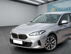 Grau Gebraucht 2024 BMW 118 Kleinwagen | 37.449 €