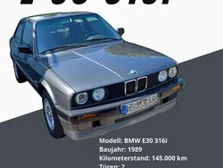 Grau Gebraucht 1989 BMW 316 Coupé | 14.000 €