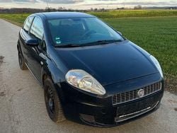 Schwarz Gebraucht 2009 Fiat Punto Limousine | 1.780 € (Fairer Preis)