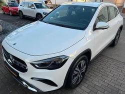 Polarweiß Neu 2025 Mercedes GLA200 SUV | 37.790 €