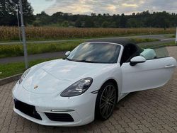 Weiß Gebraucht 2024 Porsche 718 Boxster Cabrio | 65.000 € (Guter Preis)
