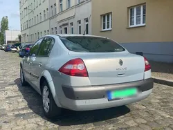 Silber Gebraucht 2003 Renault Mégane II Limousine | 2.500 € (Etwas zu teuer)