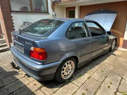 Blau Gebraucht 1998 BMW 318 Compact Kleinwagen | 3.600 € (Fairer Preis)