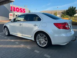 Weiß Gebraucht 2010 Suzuki Kizashi Sport Limousine | 6.500 € (Guter Preis)