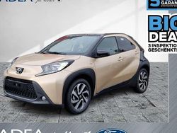 Beige Neu 2025 Toyota Aygo X SUV | 15.990 €