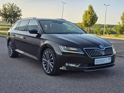 Braun Gebraucht 2016 Skoda Superb LAURIN & KLEMENT Kombi | 15.490 € (Fairer Preis)