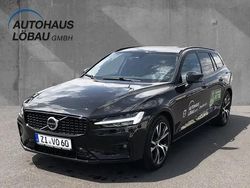 Onyx schwarzmetallic Gebraucht 2023 Volvo V60 Plus Kombi | 38.980 € (Fairer Preis)
