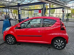 Rot Gebraucht 2014 Peugeot 107 Kleinwagen | 3.500 € (Fairer Preis)