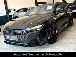 Schwarz Gebraucht 2023 Audi RS6 Performance Kombi | 115.000 €