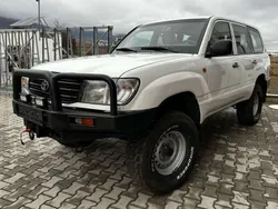 Weiß Gebraucht 2001 Toyota Land Cruiser SUV | 85.000 €