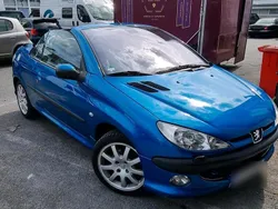 Blau Gebraucht 2002 Peugeot 206 CC Cabrio | 2.250 € (Teuer)