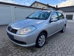 Silber Gebraucht 2013 Renault Clio IV Dynamique Limousine | 3.800 € (Superpreis)