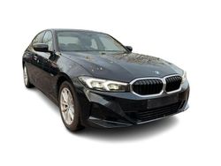 Schwarz Gebraucht 2023 BMW 320e Sport Line Limousine | 30.821 € (Fairer Preis)