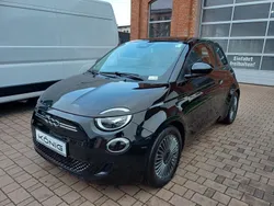 Schwarz Gebraucht 2022 Fiat 500e Icon Limousine | 17.990 € (Fairer Preis)