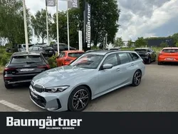 Grau Gebraucht 2024 BMW 330 M Sport Kombi | 42.480 € (Superpreis)