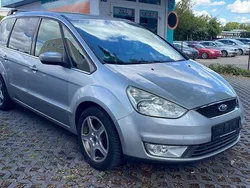 Grau Gebraucht 2008 Ford Galaxy Ghia Van / Kleinbus | 3.500 € (Superpreis)