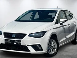 "candy" weiss Gebraucht 2021 Seat Ibiza Reference Limousine | 11.450 € (Guter Preis)