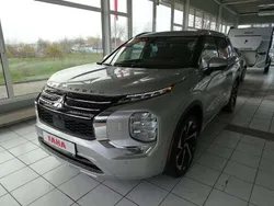 Silber Gebraucht 2024 Mitsubishi Outlander Edition SUV | 54.990 €