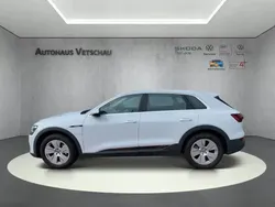 Gletscherweiss Gebraucht 2019 Audi e-tron Ambiente SUV | 35.990 € (Fairer Preis)