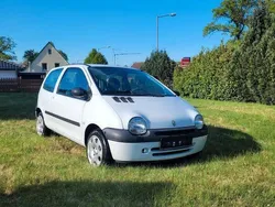 Weiß Gebraucht 2004 Renault Twingo Kleinwagen | 1.750 € (Fairer Preis)