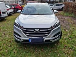 Grau Gebraucht 2018 Hyundai Tucson SUV | 16.500 € (Fairer Preis)