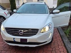 Weiß Gebraucht 2015 Volvo XC60 Summum SUV | 18.200 € (Fairer Preis)
