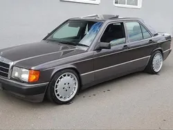 Violet Gebraucht 1993 Mercedes 190 Limousine | 17.000 €
