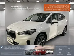Weiß Gebraucht 2024 BMW 216 Active Tourer Luxury Line Van / Kleinbus | 28.290 € (Etwas zu teuer)