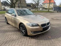 Milanobeige metallic Gebraucht 2012 BMW 520 Kombi | 7.399 € (Fairer Preis)