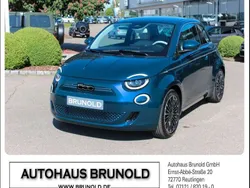 Ozean grün Gebraucht 2023 Fiat 500e Style Kleinwagen | 29.900 €