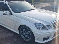 Violet Gebraucht 2011 Mercedes E63 AMG AMG Kombi | 16.999 €