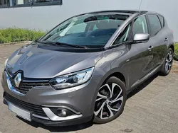 Grau Gebraucht 2017 Renault Scénic IV Bose Edition Van / Kleinbus | 11.200 € (Fairer Preis)
