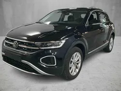 Deep black perleffekt Gebraucht 2024 VW T-Roc Style SUV | 28.700 € (Guter Preis)