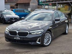 Grau Gebraucht 2021 BMW 530 Luxury Line Limousine | 30.990 € (Guter Preis)