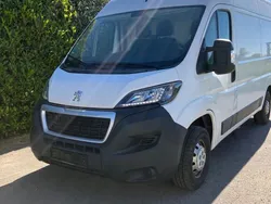 Weiß Gebraucht 2018 Peugeot Boxer Van | 14.985 € (Fairer Preis)
