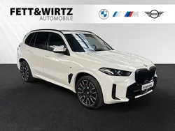 Alpinweiß Gebraucht 2024 BMW X5 M Sport SUV | 75.900 € (Fairer Preis)