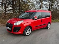 Rot Gebraucht 2011 Fiat Doblò Van / Kleinbus | 3.500 € (Etwas zu teuer)